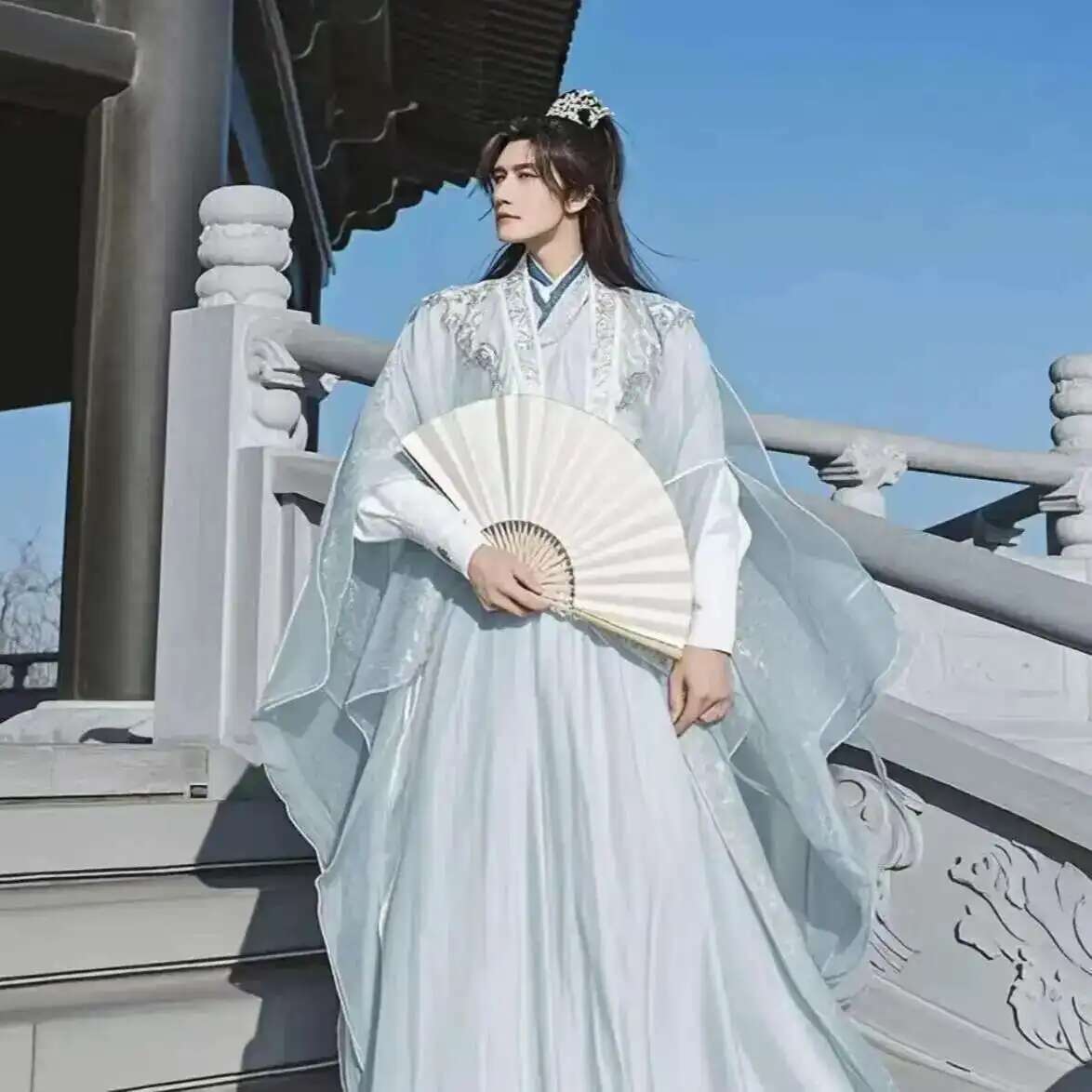 Costume cosplay bianco ricamat - Anime Cosplay In Chinese recensione e prezzo